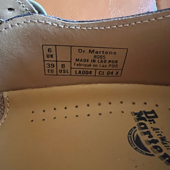 Authentic Dr. Marten's 8065 BLACK PATENT LEATHER MARY JANE SHOES. - Picture 6 of 13